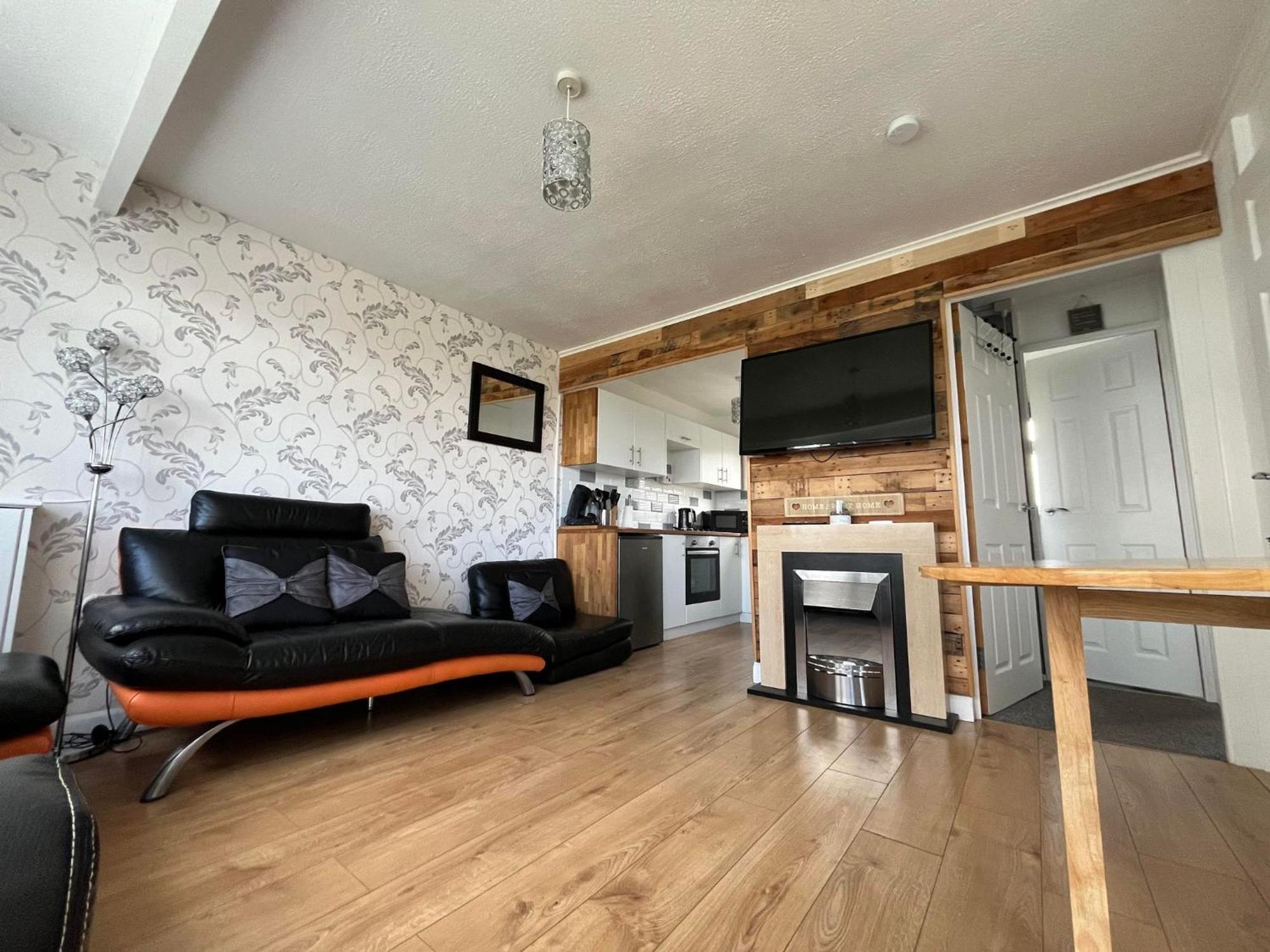 Signature, Scratby - Two Bed Chalet, Sleeps 7, Free Wi-Fi, Bed Linen And Towels Included, Pets Welcome And Onsite Entertainment Available Εξωτερικό φωτογραφία